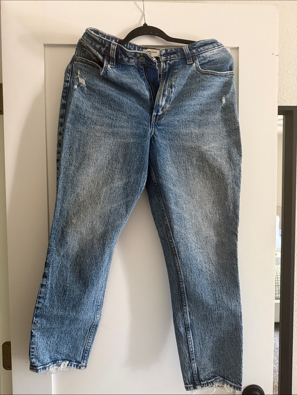 Abercrombie & Fitch Light Blue Straight-Leg Women’s Jeans